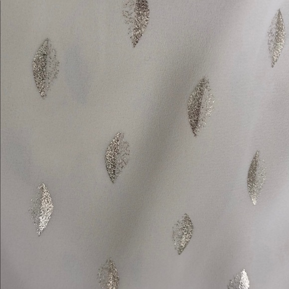 Zara Cream Tie Neck blouse with Gold Accent size XL - Picture 4 of 5